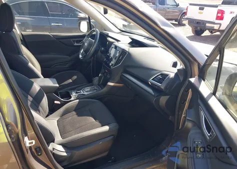 2021 Subaru Forester Premium z USA, uszkodzony, nr VIN JF2SKAFC0MH543576